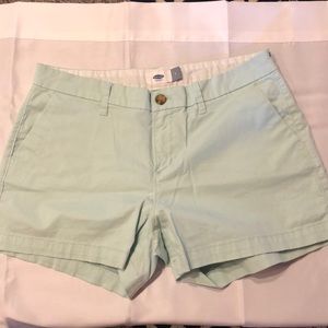 Super comfy mint chino shorts